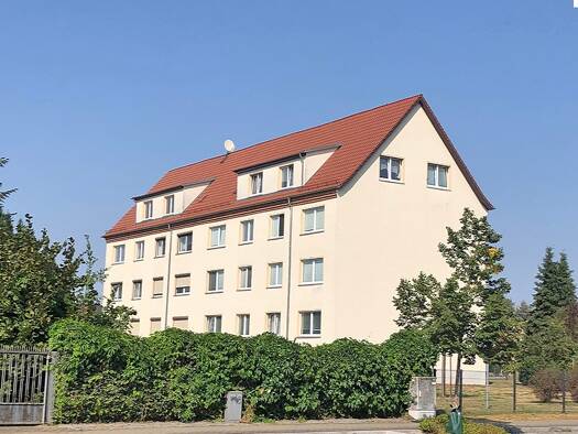 Wohnung zum Kauf 43.000 € 3 Zimmer 60 m² 4. Geschoss frei ab sofort Riesaer Straße 21 Oschatz 04758