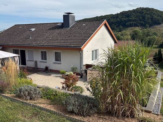 Einfamilienhaus zum Kauf provisionsfrei 270.000 € 5 Zimmer 157,9 m² 700 m² Grundstück Eberschütz Trendelburg 34388