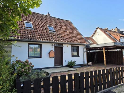 Doppelhaushälfte zum Kauf 155.000 € 4 Zimmer 93,5 m² 906 m² Grundstück frei ab sofort Bülten Ilsede 31241