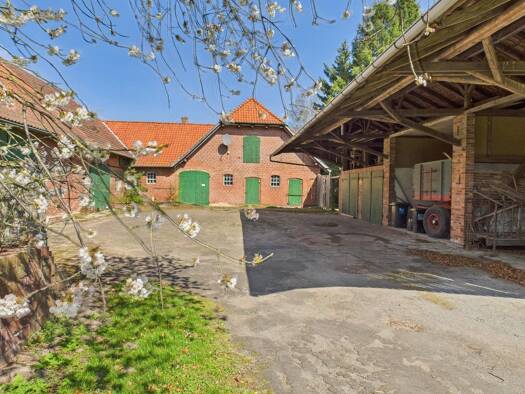 Haus zum Kauf 7 Zimmer 189 m² 8.671 m² Grundstück frei ab sofort Huddestorf Raddestorf 31604