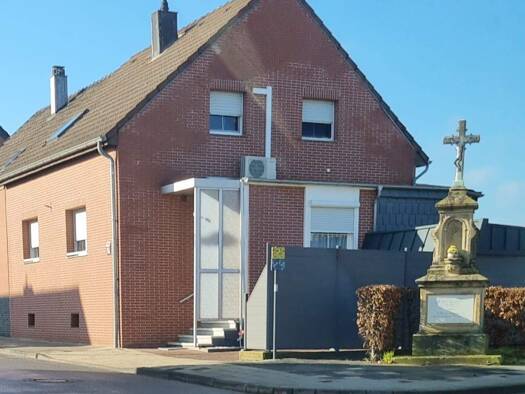 Doppelhaushälfte zum Kauf 319.000 € 5 Zimmer 118 m² 234 m² Grundstück Arnoldsweiler Düren 52353