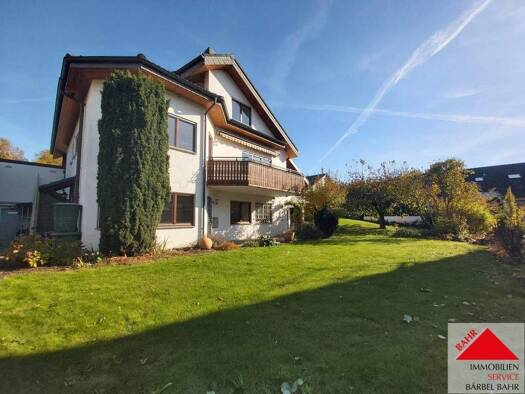 Einfamilienhaus zur Miete 2.400 € 8 Zimmer 200 m² 431 m² Grundstück frei ab 01.03.2026 Herrenberg 71083