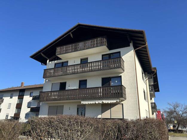 Wohnung zur Miete 530 € 2 Zimmer 58,5 m² Dingolfing 84130