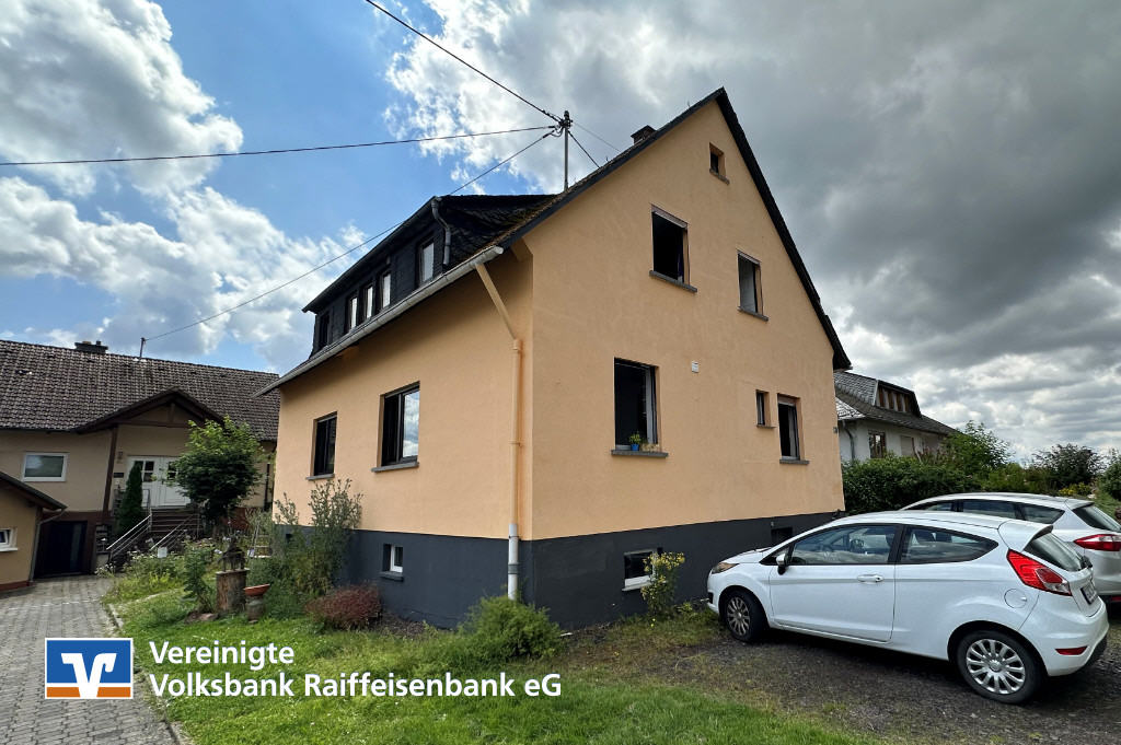 Einfamilienhaus zum Kauf 289.000 € 9 Zimmer 151 m²<br/>Wohnfläche 433 m²<br/>Grundstück Lingerhahn 56291