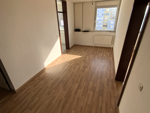 Wohnung zur Miete nur mit Wohnberechtigungsschein 438 € 3 Zimmer 79,4 m² 1. Geschoss Eggersten Ring 32 Kreuztal 57223