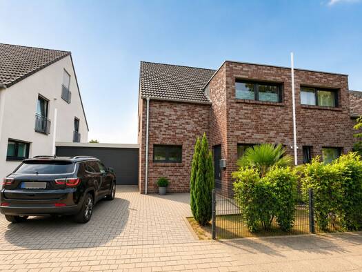 Doppelhaushälfte zum Kauf 584.500 € 5 Zimmer 139,7 m² 300 m² Grundstück frei ab 01.11.2026 Schepersfeld Wesel 46485