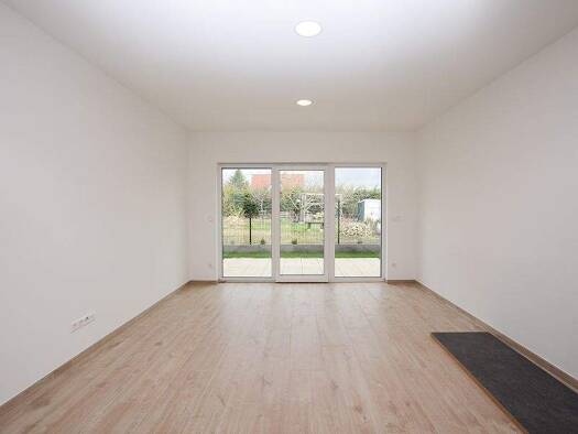 Haus zur Miete 950 € 4 Zimmer 111 m² 130 m² Grundstück Weddendorf Oebisfelde 39646