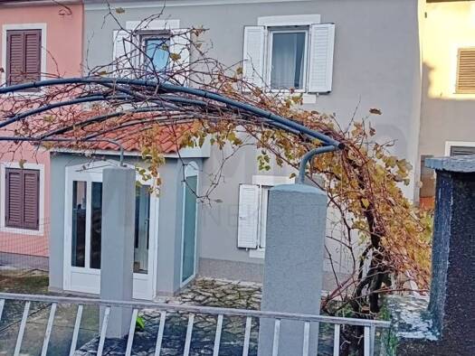 Haus zum Kauf 309.000 € 3 Zimmer 80 m² Omisalj Omišalj