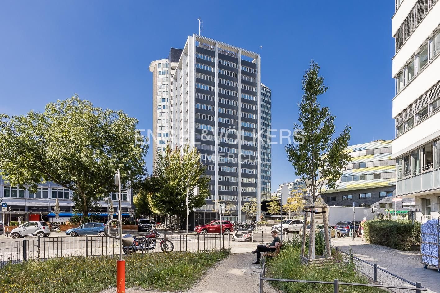 Büro-/Praxisfläche zur Miete 25 € 548 m²<br/>Bürofläche ab 548 m²<br/>Teilbarkeit Kreuzberg Berlin 10969