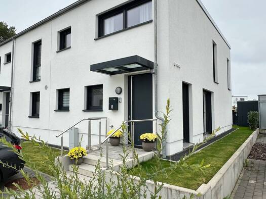 Reihenhaus zur Miete 1.950 € 4 Zimmer 108 m² 187 m² Grundstück frei ab sofort Mittelbuchen Hanau 63454