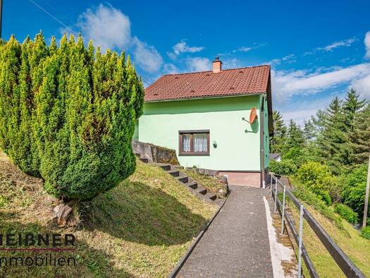 Haus zum Kauf 95.000 € 7 Zimmer 92 m² 1.328 m² Grundstück frei ab sofort Suhl 98527