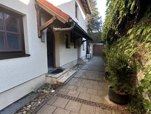 Doppelhaushälfte zum Kauf 1.195.000 € 4,5 Zimmer 113 m² 224 m² Grundstück frei ab sofort Forstenrieder Straße Neuried 82061