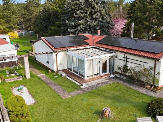 Einfamilienhaus zum Kauf 200.000 € 2,5 Zimmer 74,6 m² 1.532 m² Grundstück Börnicke Nauen 14641