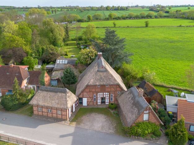 Einfamilienhaus zum Kauf 740.000 € 8 Zimmer 1.936 m² Grundstück Stakendorf 24217
