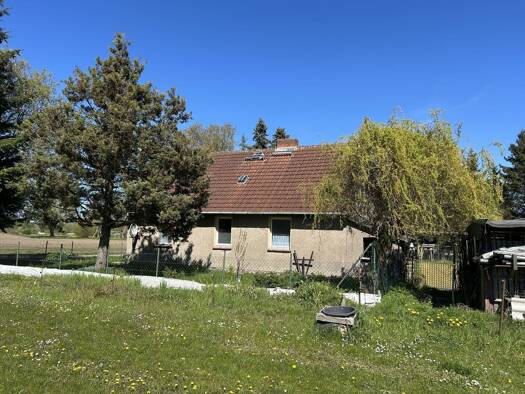 Einfamilienhaus zum Kauf 159.000 € 5 Zimmer 110 m² 5.141 m² Grundstück frei ab sofort Bernstorf-Ausbau Bernstorf 23936