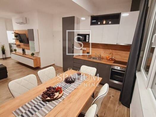 Haus zum Kauf 1.390.000 € 12 Zimmer 338 m² Karlobag Karlobag