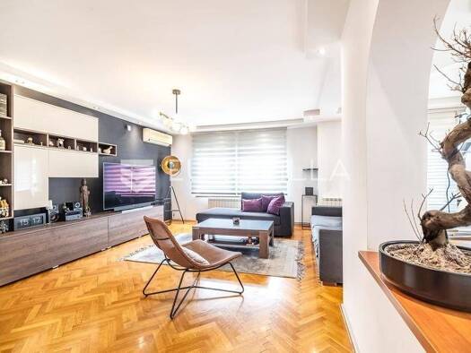 Haus zum Kauf 450.000 € 4 Zimmer 400 m² Prelceva Sesvete