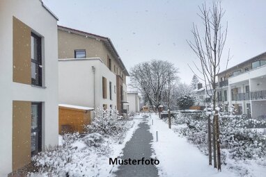 Mehrfamilienhaus zum Kauf Zwangsversteigerung 80.000 € 1 Zimmer 147 m² 783 m² Grundstück Wölfershausen Heringen 36266