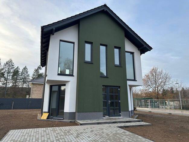 Einfamilienhaus zum Kauf - Erstbezug provisionsfrei 560.000 € 6,5 Zimmer 123 m² 440 m² Grundstück Reichweinstraße 4 Tiefensee Werneuchen 16356