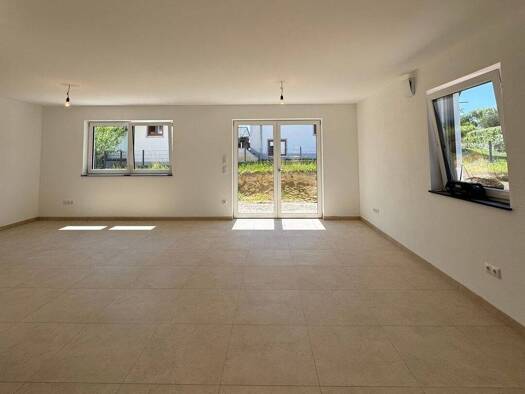 Doppelhaushälfte zur Miete 1.620 € 6 Zimmer 150 m² 278 m² Grundstück frei ab 15.09.2026 Wurmsham 84189
