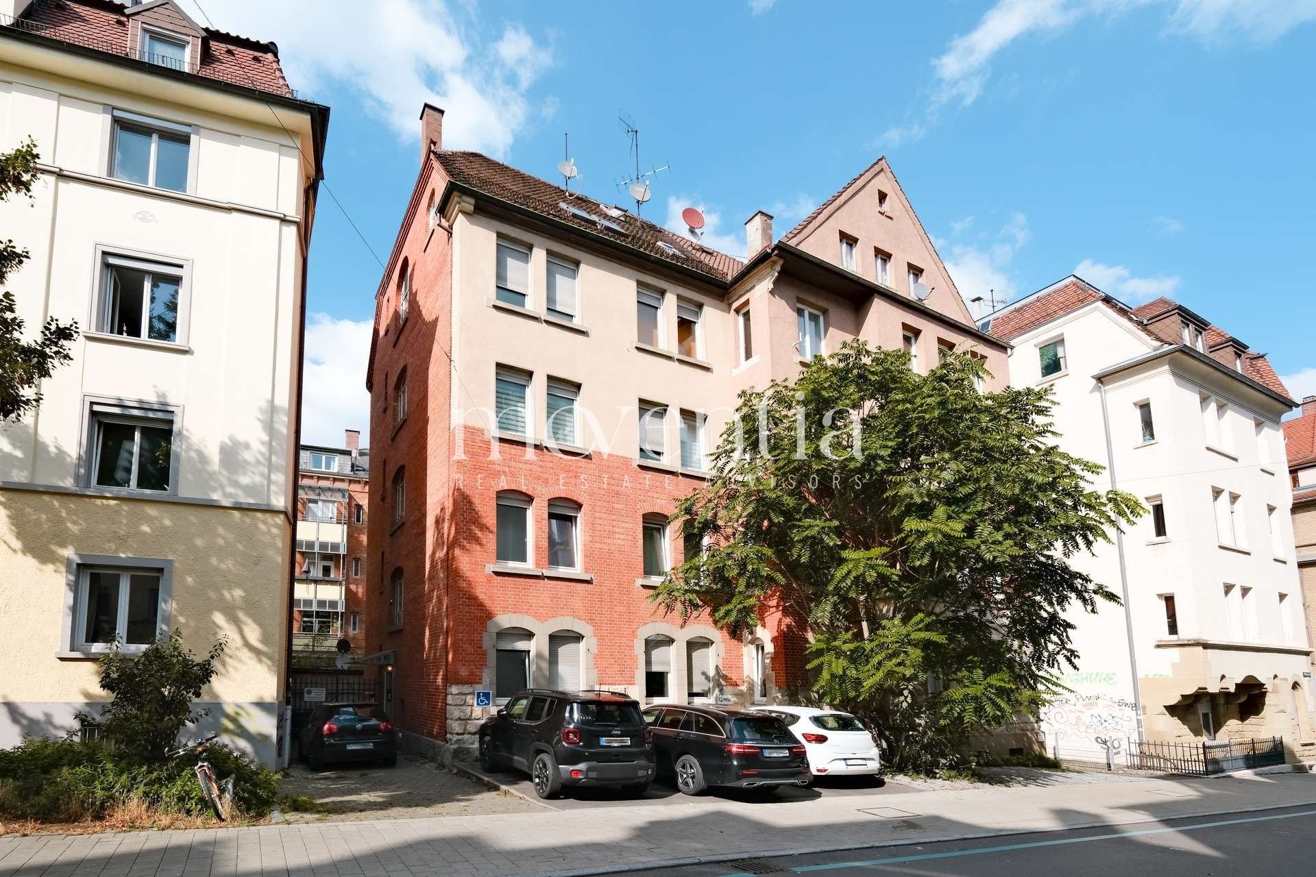 Mehrfamilienhaus zum Kauf als Kapitalanlage geeignet 960.000 € 233 m²<br/>Wohnfläche 122 m²<br/>Grundstück Karlshöhe Stuttgart 70178