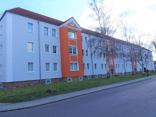 Wohnung zur Miete 343 € 3 Zimmer 62,3 m² 2. Geschoss frei ab 01.07.2026 Schillerstraße 4 Krumpa Braunsbedra 06242