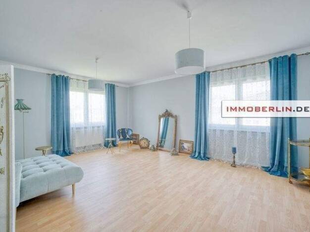 Haus zum Kauf 994.000 € 8,5 Zimmer 220 m² 671 m² Grundstück frei ab sofort Kladow Berlin 14089