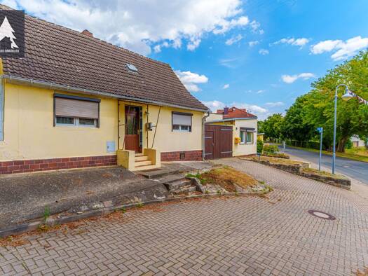 Einfamilienhaus zum Kauf 79.000 € 5 Zimmer 120 m² 490 m² Grundstück Bergwinkel 1 Schadeleben Schadeleben 06449