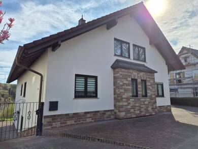 Haus zum Kauf 539.000 € 283 m² 827 m² Grundstück Thaleischweiler-Fröschen 66987
