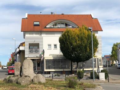 Wohnung zur Miete 550 € 3 Zimmer 66,9 m² Dachgeschoss, 1. Geschoss frei ab 01.10.2025 Marktplatz 21 Trossingen Trossingen 78647