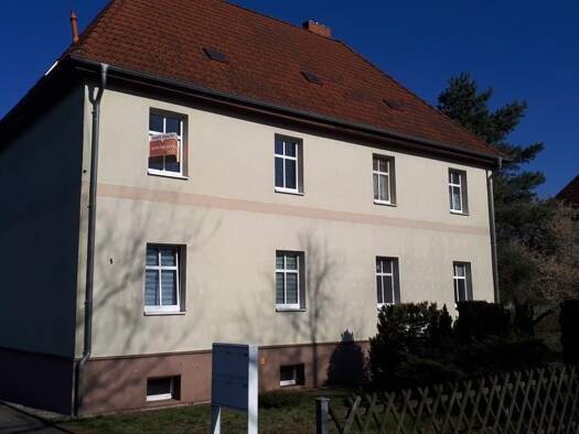 Wohnung zur Miete 285 € 2 Zimmer 44,7 m² 1. Geschoss Parkstraße 2 Schwarzheide 01987