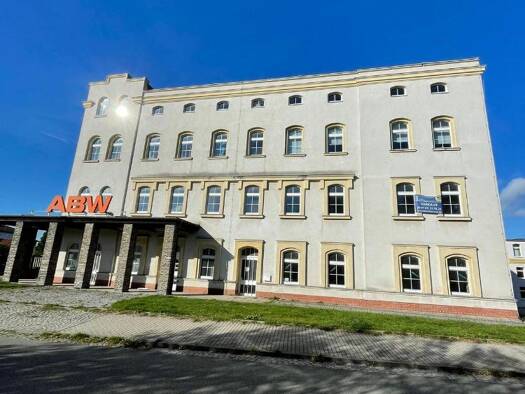 Haus zum Kauf 249.800 € 40 Zimmer 1.700 m² 3.751 m² Grundstück Dorfstadt Falkenstein 08223