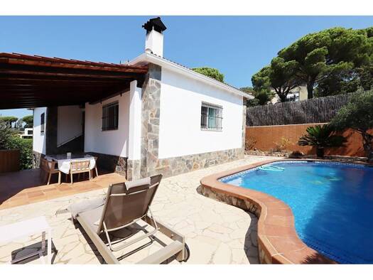 Villa zum Kauf 399.000 € 3 Zimmer 193 m² 526 m² Grundstück Lloret de Mar 17310