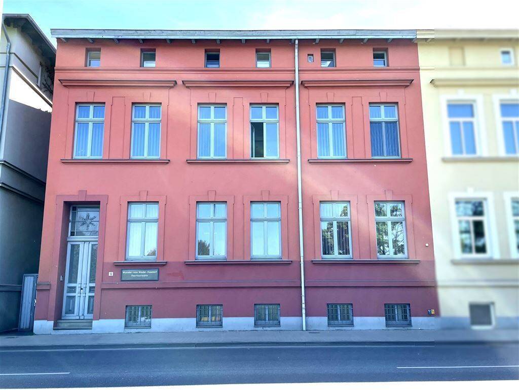 Mehrfamilienhaus zum Kauf 650.000 € 12 Zimmer 450 m²<br/>Wohnfläche 470 m²<br/>Grundstück Primerburg Güstrow 18273