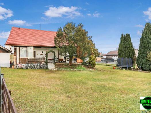 Einfamilienhaus zum Kauf 333.000 € 5 Zimmer 129 m² 822 m² Grundstück Wallersdorf 94522
