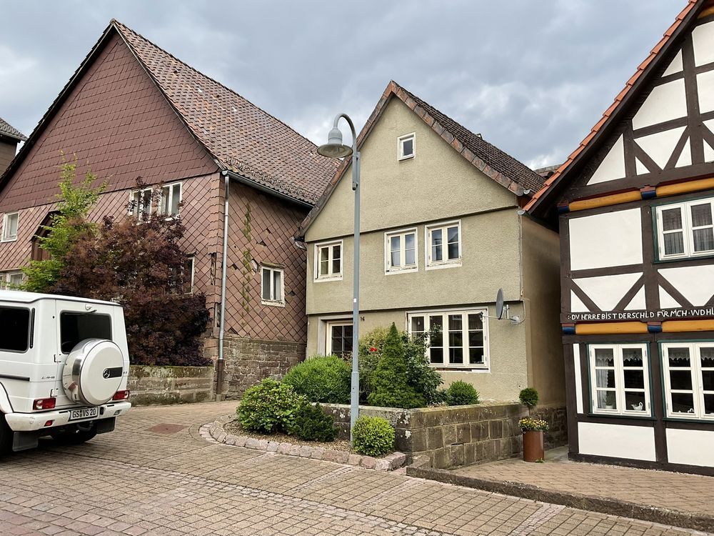 Einfamilienhaus zum Kauf 60.000 € 4 Zimmer 90 m²<br/>Wohnfläche 146 m²<br/>Grundstück Eschershausen Eschershausen 37632