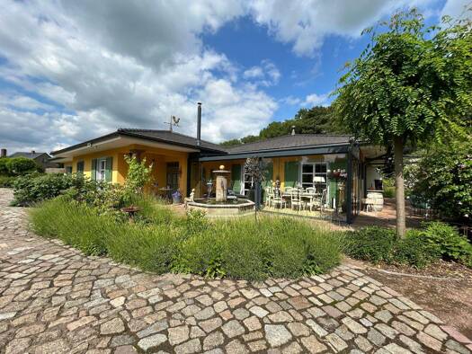 Einfamilienhaus zum Kauf 998.000 € 4 Zimmer 253 m² 3.685 m² Grundstück Ehrenhain Nobitz 04603