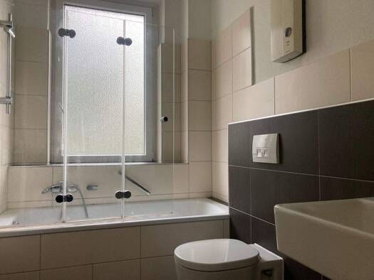 Wohnung zur Miete 748 € 3 Zimmer 80,4 m² 2. Geschoss Gemarkenstr. 100 Holsterhausen Essen 45147