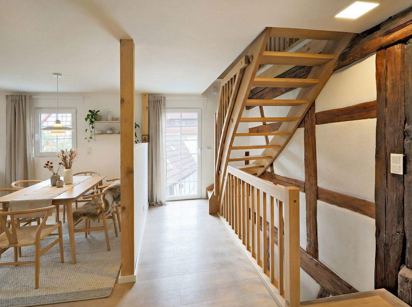 Immobilie in Mönsheim - Kernsaniertes Fachwerkhaus trifft Wohnkomfort in idyllischer Lage! - Bild 4