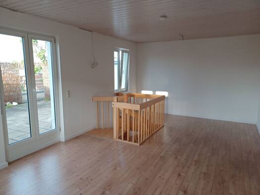 Maisonette zur Miete 1.150 € 2,5 Zimmer 93 m² Geschoss 2/3 frei ab sofort Friedlingen Weil am Rhein 79576