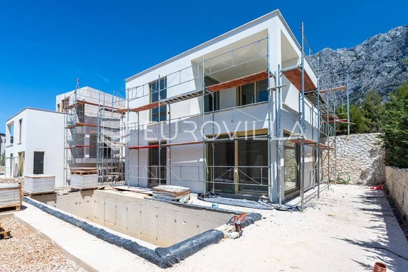 Haus zum Kauf 860.000 € 4 Zimmer 200 m²<br/>Wohnfläche Makarska center 21300