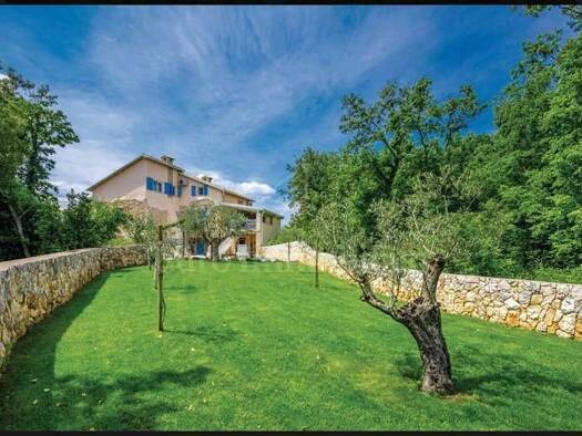 Haus zum Kauf 600.000 € 7 Zimmer 200 m² 1.092 m² Grundstück Šilo