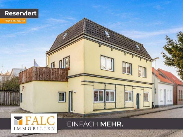 Mehrfamilienhaus zum Kauf als Kapitalanlage geeignet 300.000 € 13 Zimmer 319,9 m² 680 m² Grundstück Varel 26316