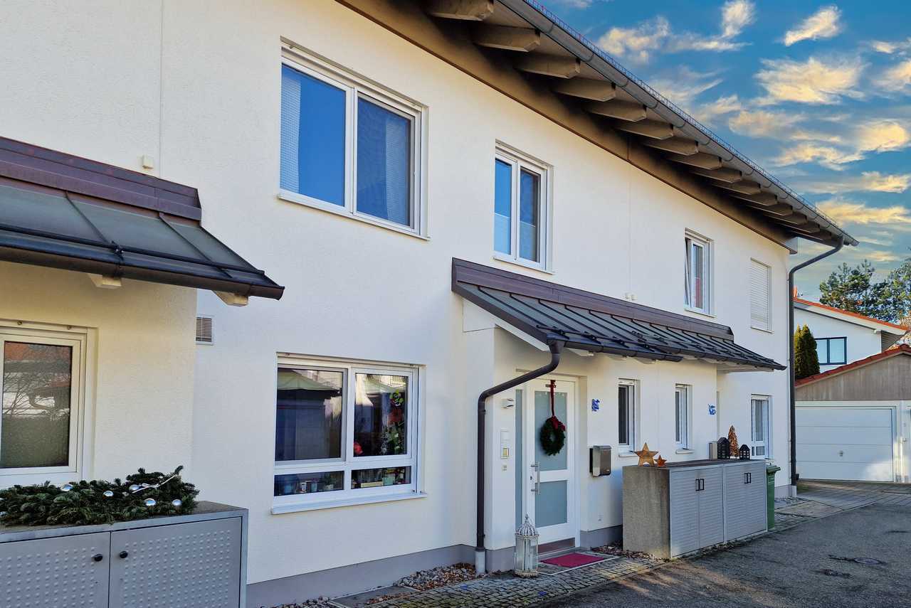 Reihenmittelhaus zum Kauf 1.200.000 € 5 Zimmer 177 m²<br/>Wohnfläche 212 m²<br/>Grundstück Deisenhofen Oberhaching 82041