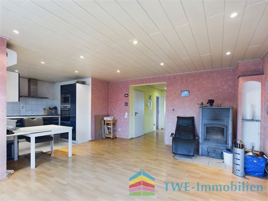 Wohnung zum Kauf 259.000 € 3 Zimmer 74 m²<br/>Wohnfläche 1.<br/>Geschoss ab sofort<br/>Verfügbarkeit Hambrücken 76707