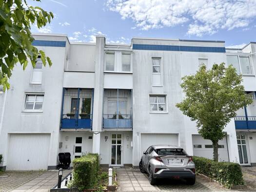 Reihenmittelhaus zum Kauf 475.000 € 4 Zimmer 111 m² 144 m² Grundstück Wiesbaden Wiesbaden / Klarenthal 65197