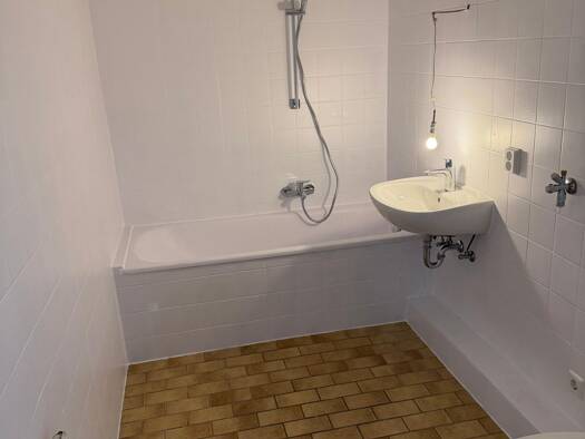 Wohnung zur Miete 850 € 2 Zimmer 64,4 m² Geschoss 3/4 frei ab 01.08.2026 Pinneberg 25421