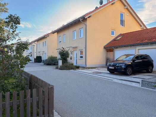 Doppelhaushälfte zum Kauf 1.095.000 € 4,5 Zimmer 133,3 m² 234 m² Grundstück Putzbrunn Putzbrunn 85640