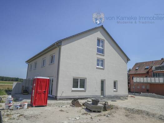 Doppelhaushälfte zur Miete - Erstbezug 1.990 € 6,5 Zimmer 182 m² 364 m² Grundstück frei ab 01.10.2026 Weisendorf Weisendorf 91085