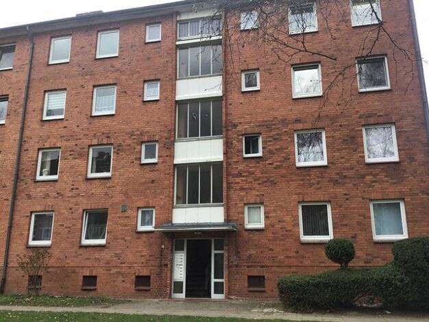 Wohnung zur Miete 787 € 2,5 Zimmer 69,8 m² 1. Geschoss frei ab 15.12.2026 Tilsitstraße 47 Kücknitz Lübeck 23569